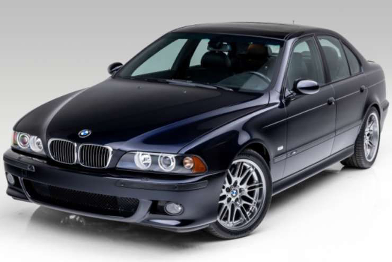BMW M5: in vendita un esemplare di 20 anni mai usato